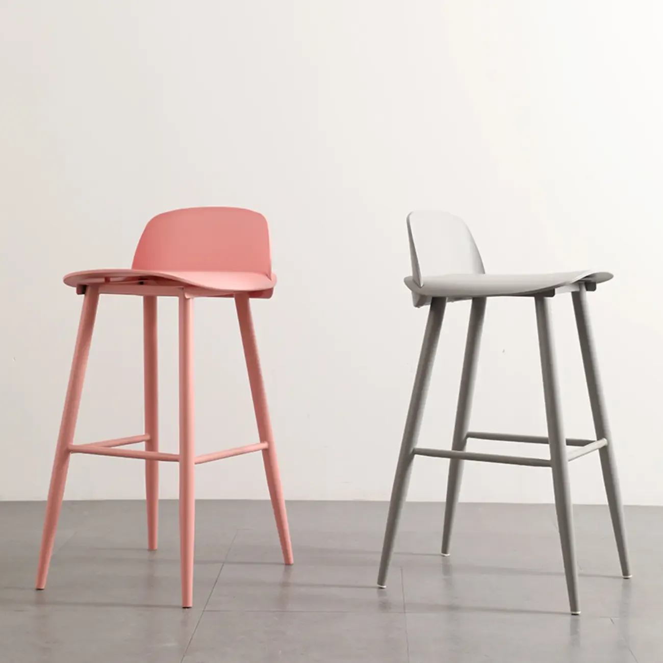 Contemporary Plastic Saddle Seat Low Back Bar Stools Image - 1