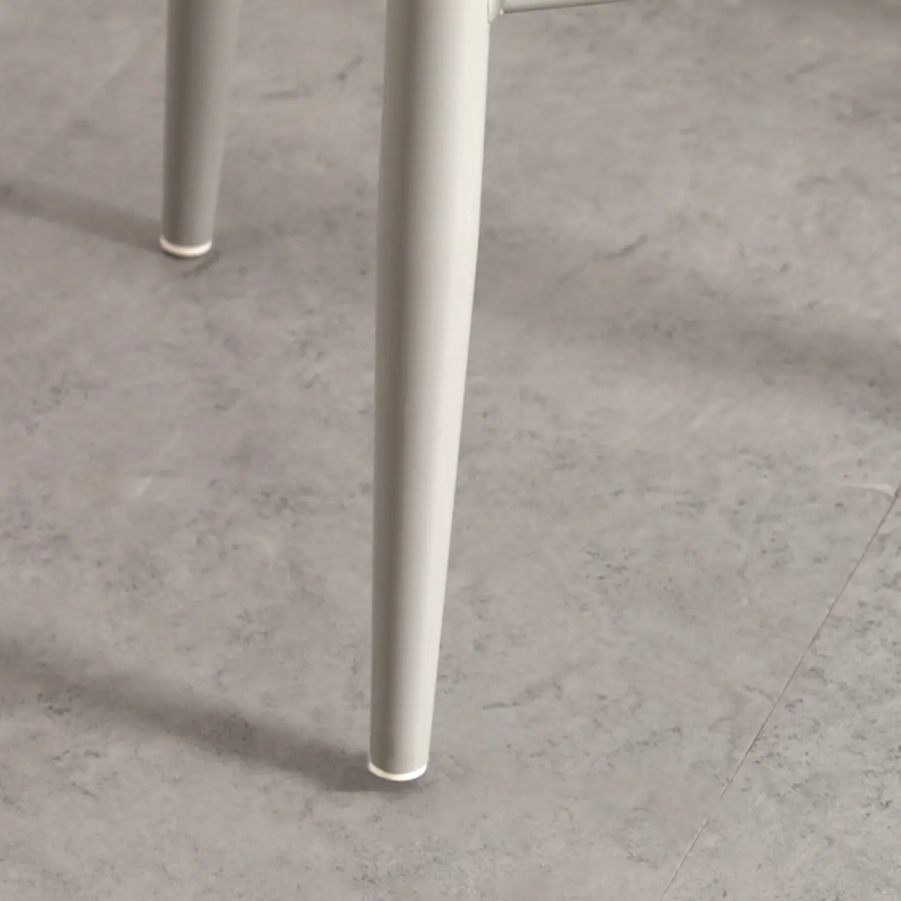 Contemporary Plastic Saddle Seat Low Back Bar Stools Image - 5 | homeyfad