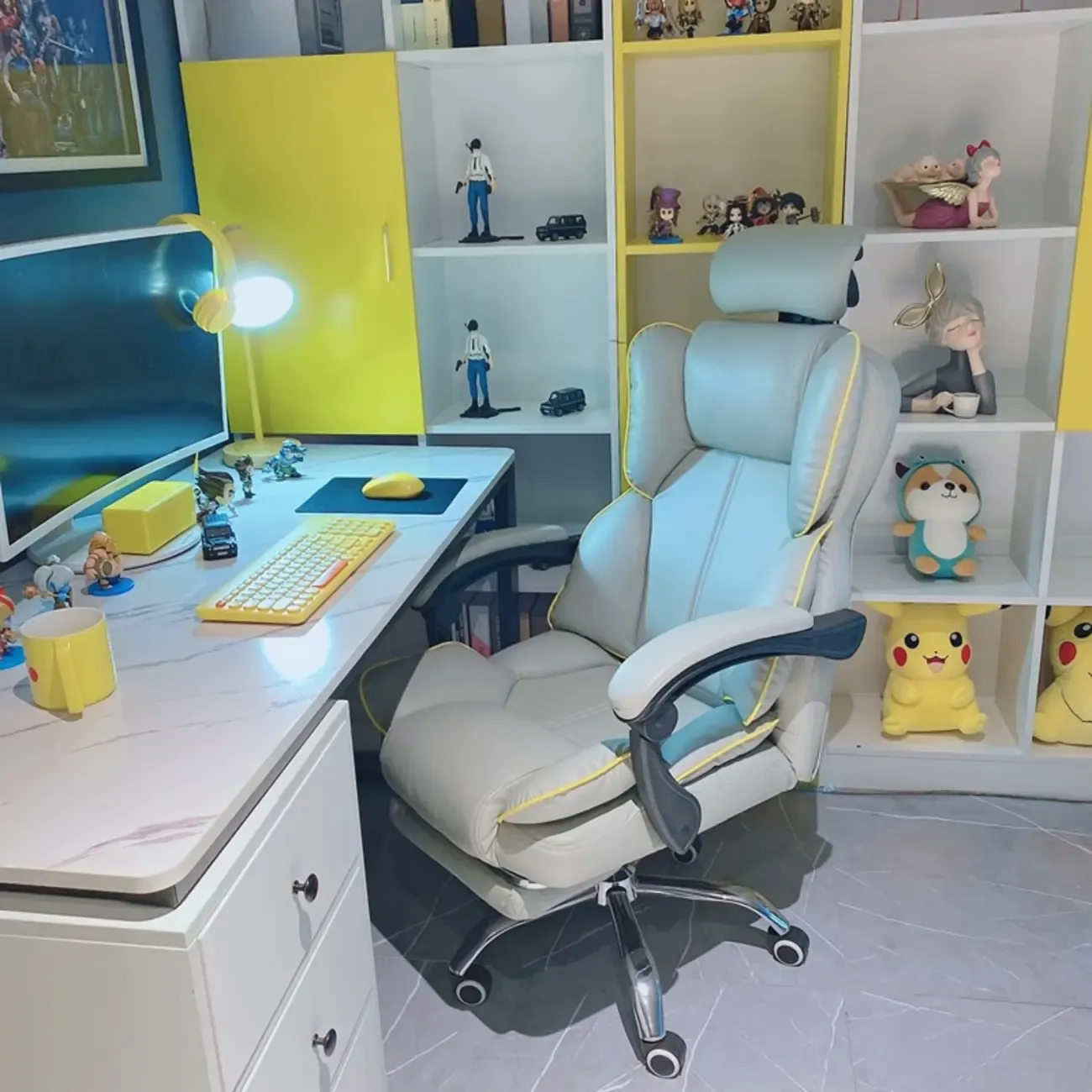 Modern White Leather Reclining Office Chair Image - 2