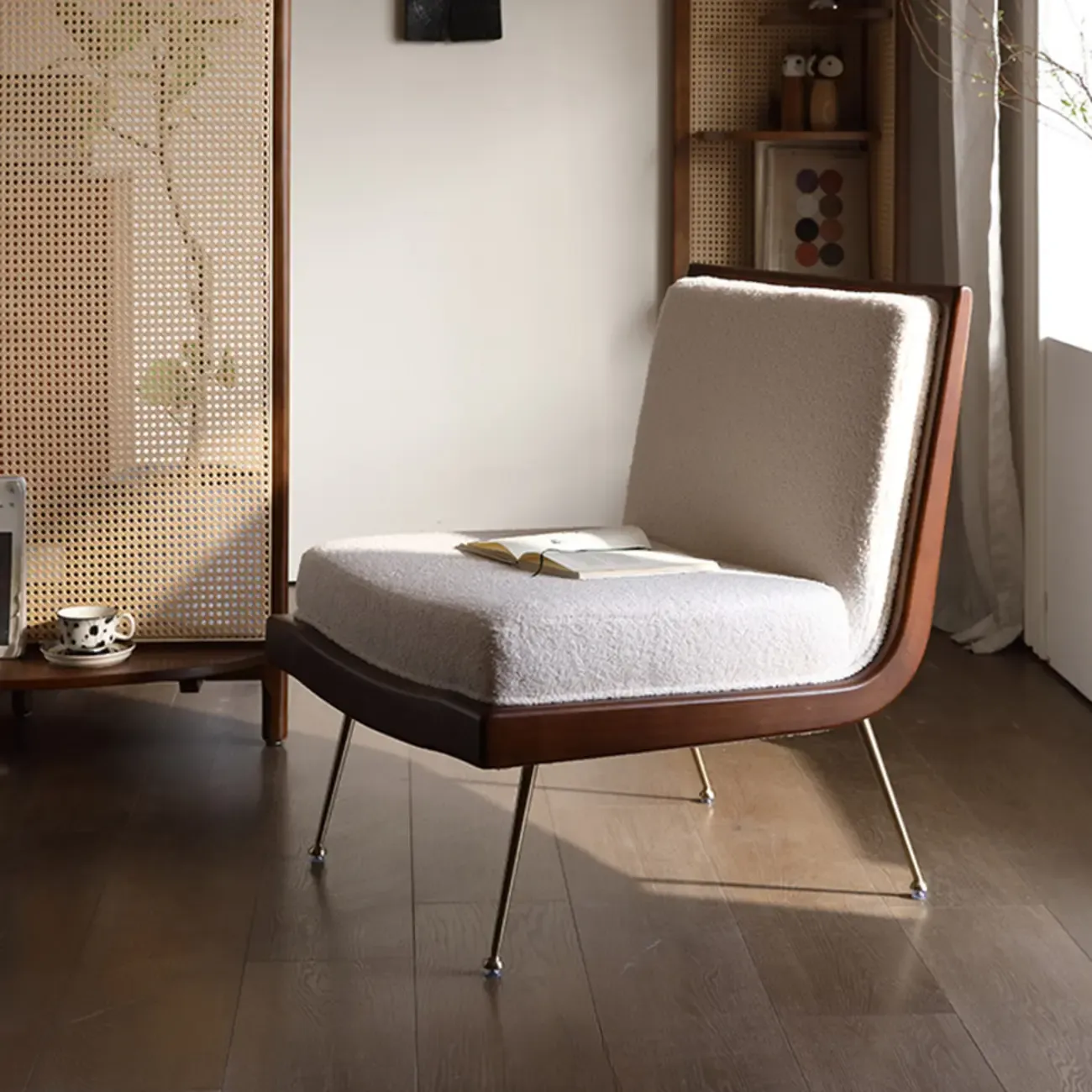 Glam Upholstered Accent Chair with White Sherpa for Living Room Image - 5