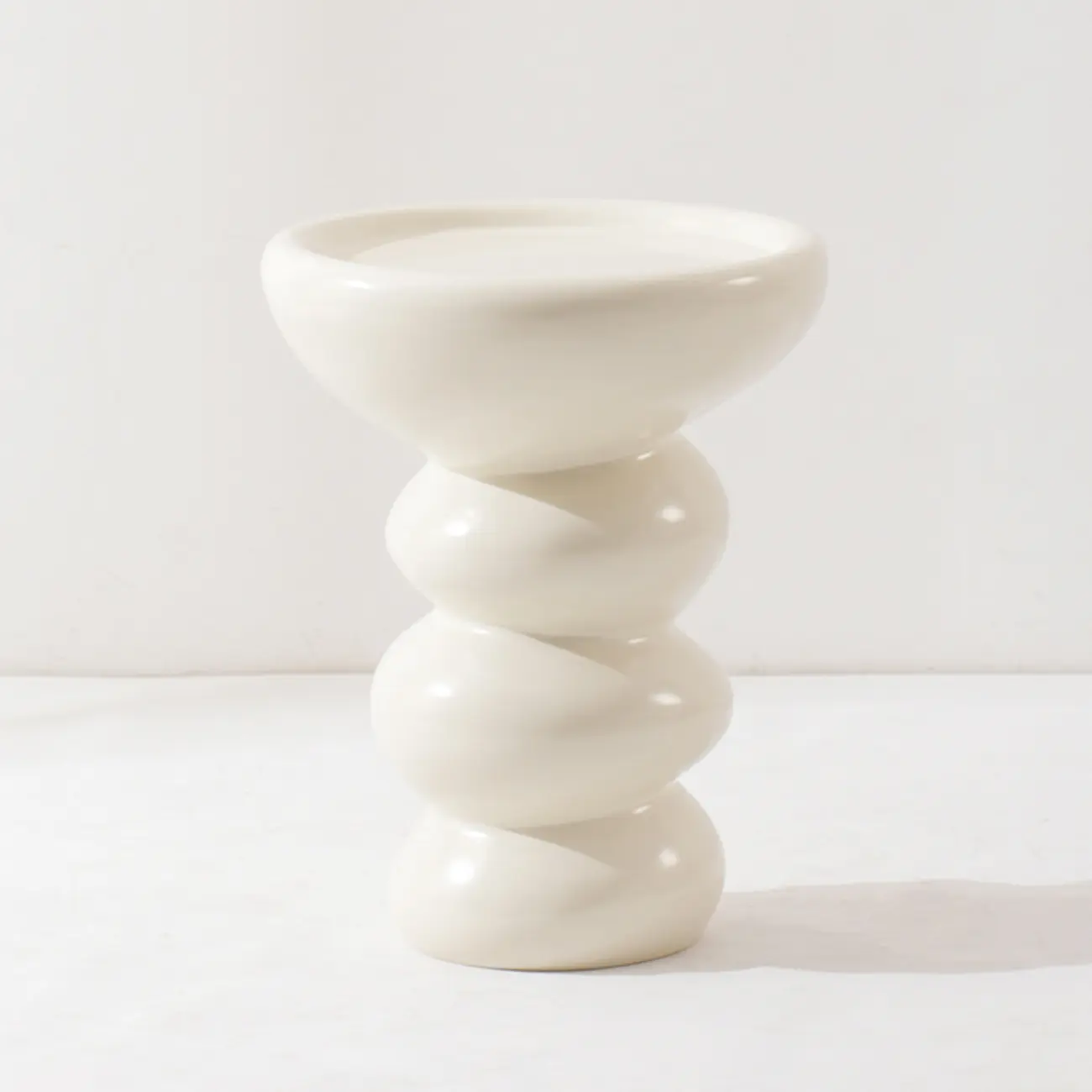 Minimalist Fiberglass Round End Table for Modern Living Room Image - 4 | homeyfad