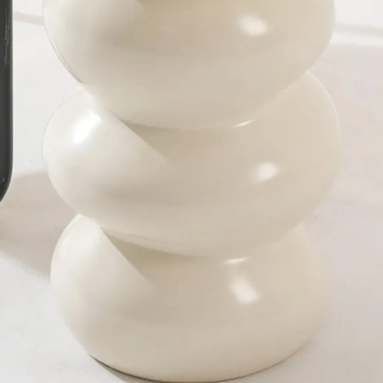 Minimalist Fiberglass Round End Table for Modern Living Room Image - 10 | homeyfad