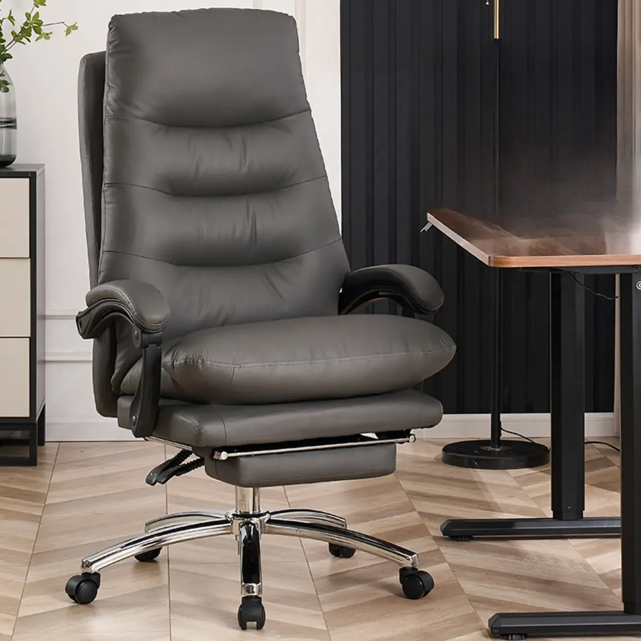 Ergonomic Beige Leather Reclining Office Chair Image - 6