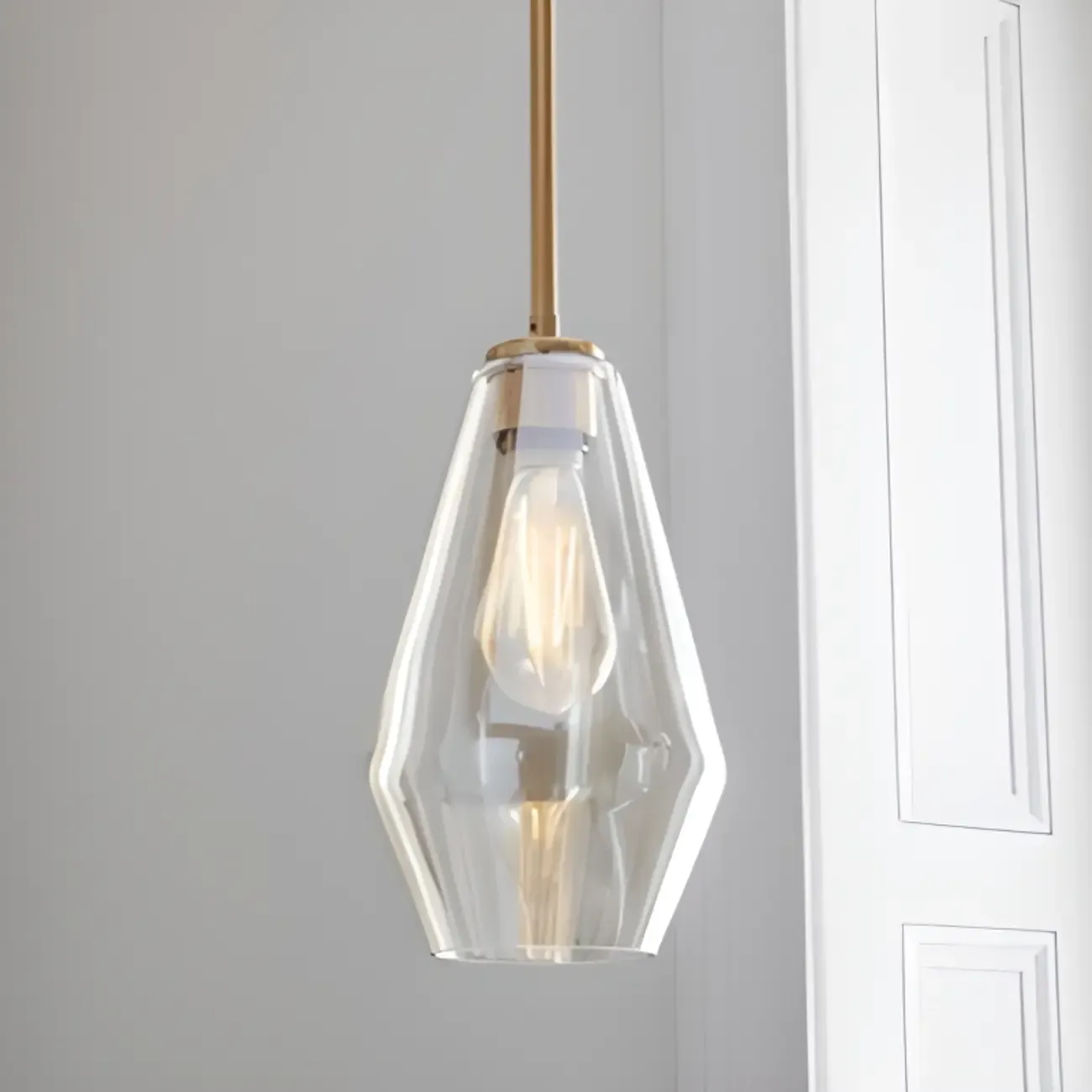 Modern Glass Pendant Lighting for Kitchen Island