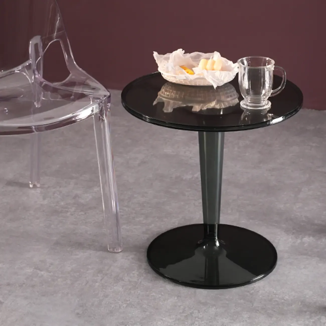 Minimalist Plastic Tawny Round End Table