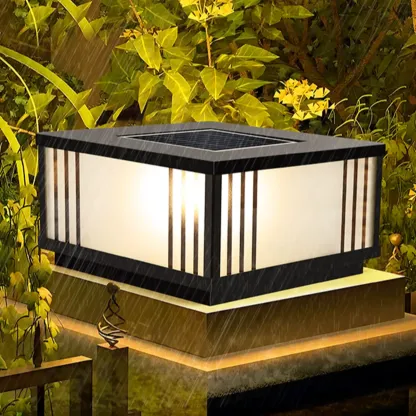 Square Solar Black Metal Glass Post Cap Light Image - 3