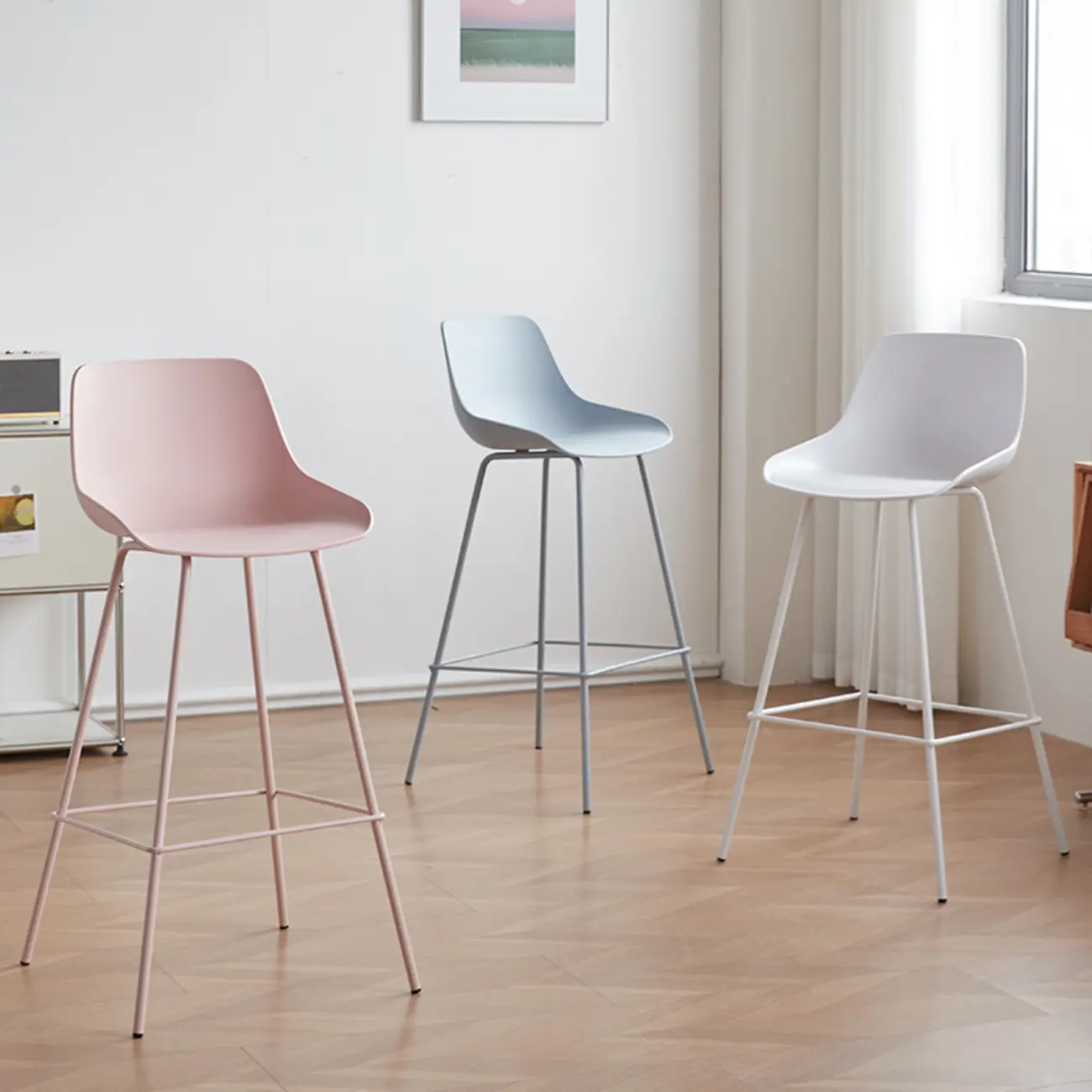 Modern Minimalist Metal Sleek Design Bar Stool | homeyfad