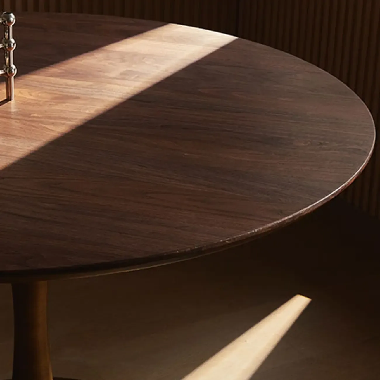 Glam Brown Wood Round Dining Table Image - 9