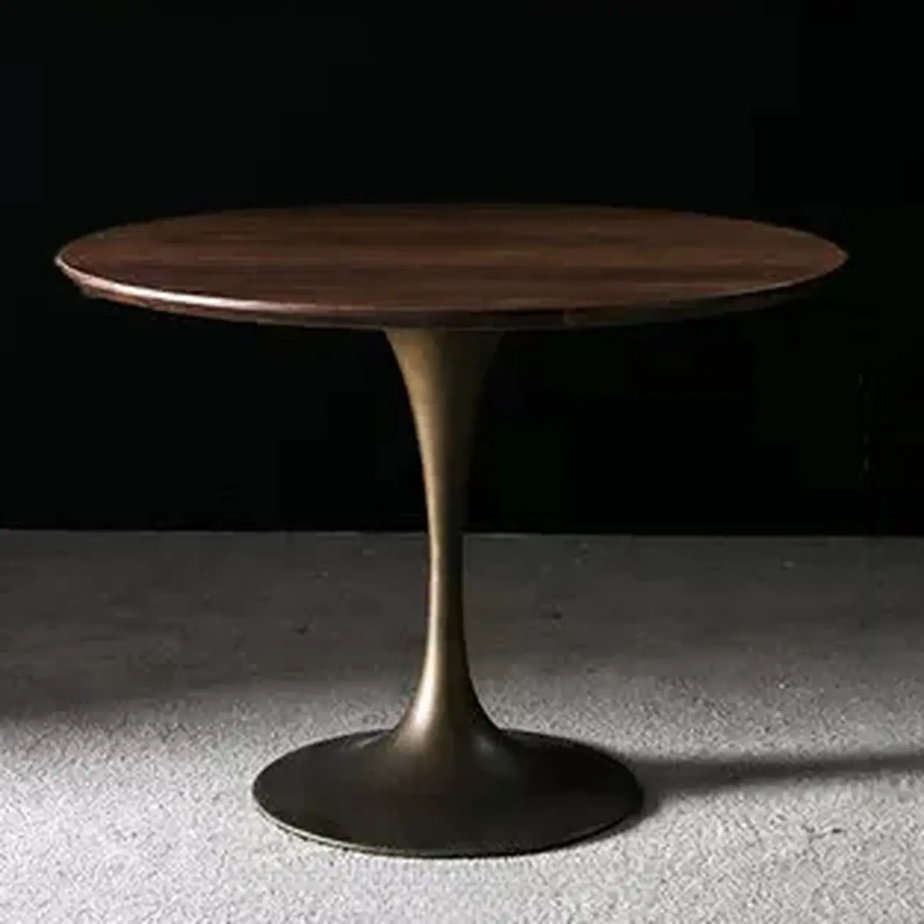 Glam Brown Wood Round Dining Table Image - 13 | homeyfad