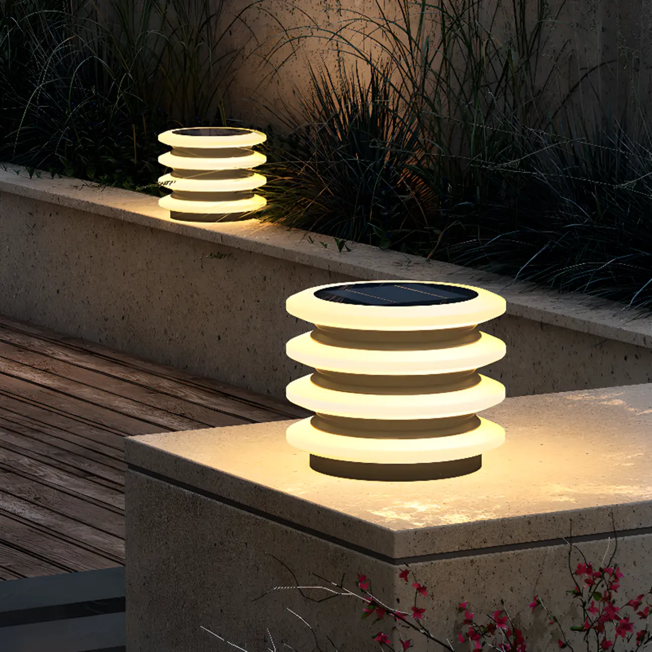 Modern 4-Layer Shadeless Solar Post Cap Light Image - 4 | homeyfad