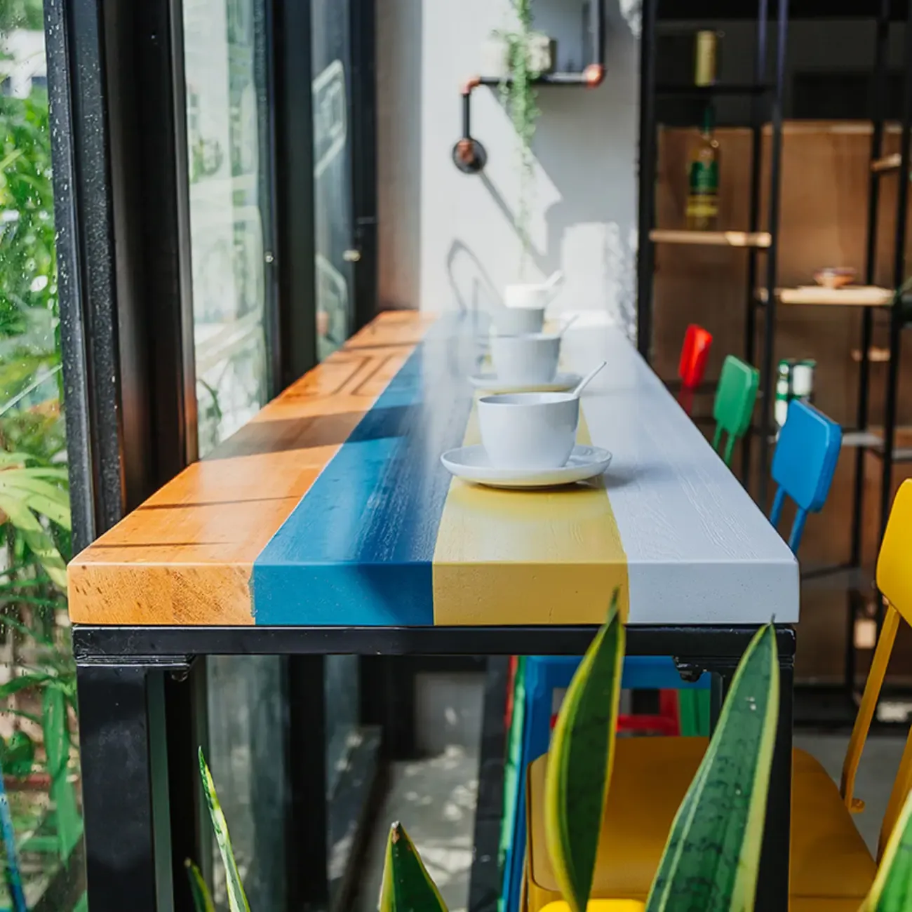 Modern Colorful Wooden Fixed Top Leg Rest Bar Tables Image - 2