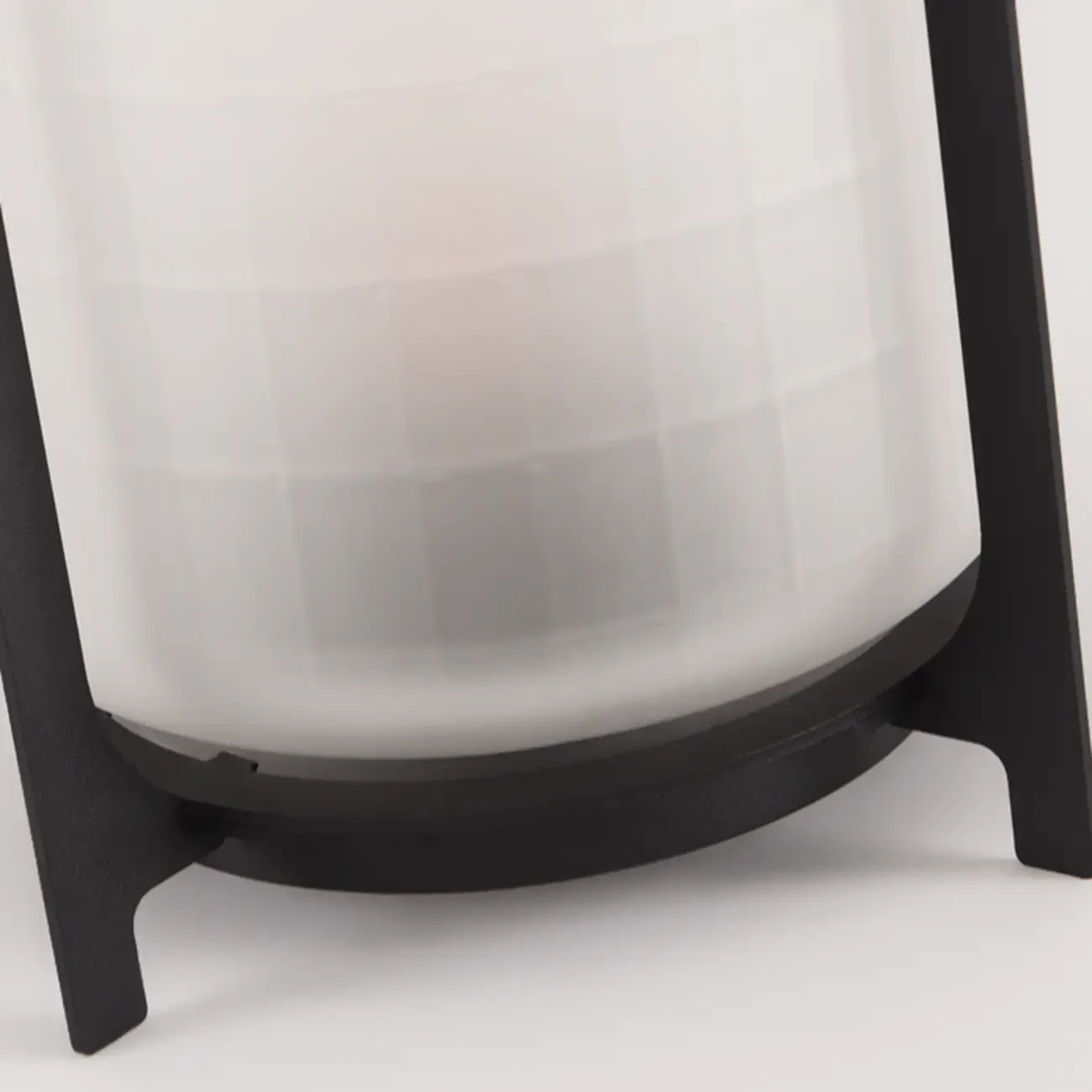 Round Solar Black Metal Lantern Post Cap Light Image - 12
