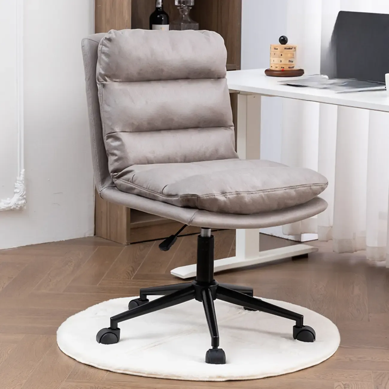 Casual Beige Leather Adjustable Office Chair Image - 18