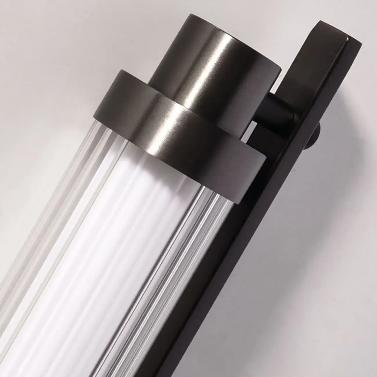 Modern Steel Clear Acrylic Wall Sconce Image - 14