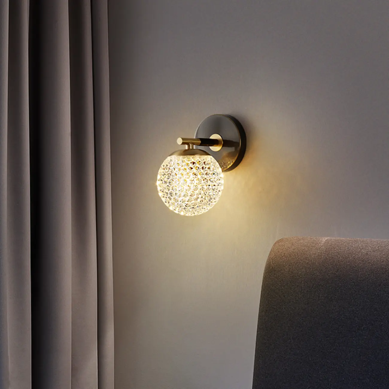 Shiny Gilded Exquisite Shade Wall Sconce Image - 2 | homeyfad