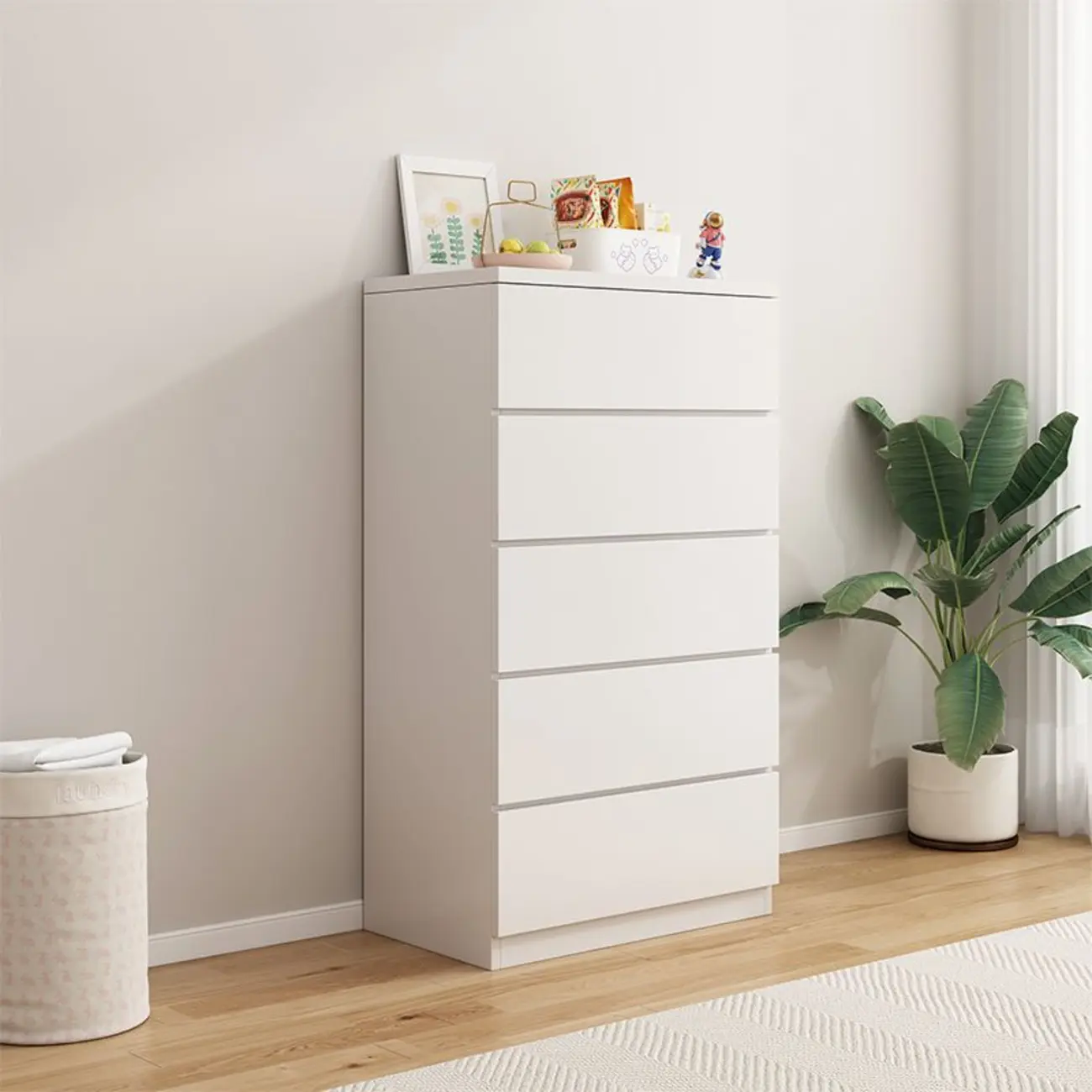 Minimalist Geometric White Manufactured Wood Bedroom Chest Image - 5 | homeyfad