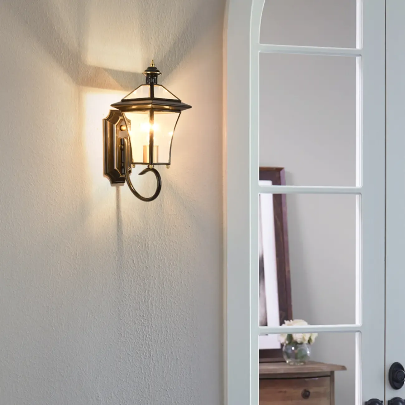 Modern Metal Glass Lantern LED Outdoor Wall Light Image - 2