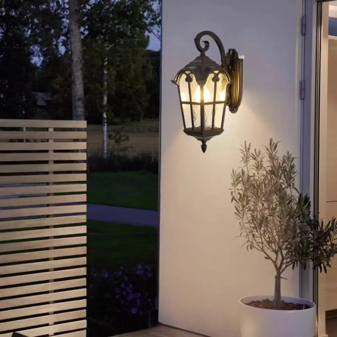 Vintage Black Outdoor Lantern Wall Sconce | HomeyFad