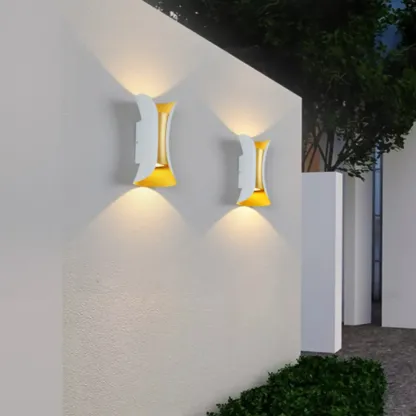 Modern 2-Light Metal Curve Wall Sconce Image - 3