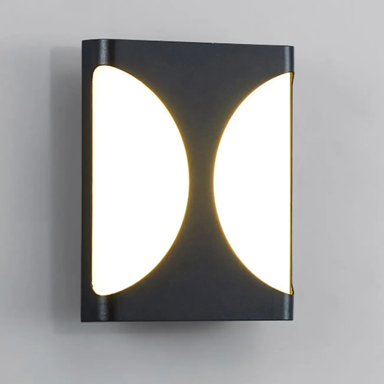 Modern Black Metal Outdoor Wall Sconce Image - 6