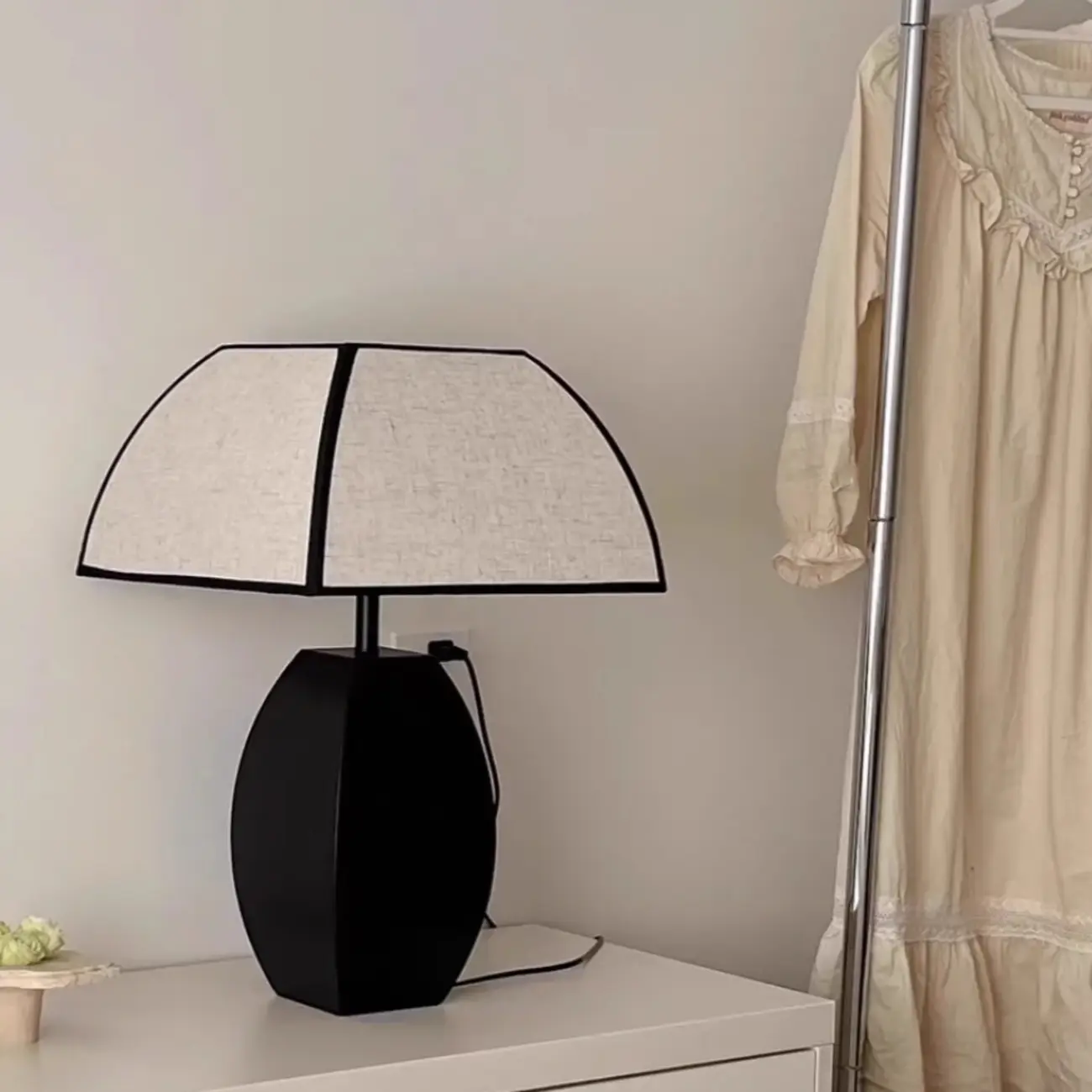 Modern Black Metal LED Table Lamp with Dome Shade Image - 3 | homeyfad