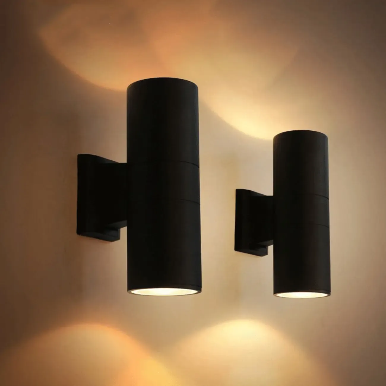 Modern Metal Black Cylinder Outdoor Wall Sconce Image - 1