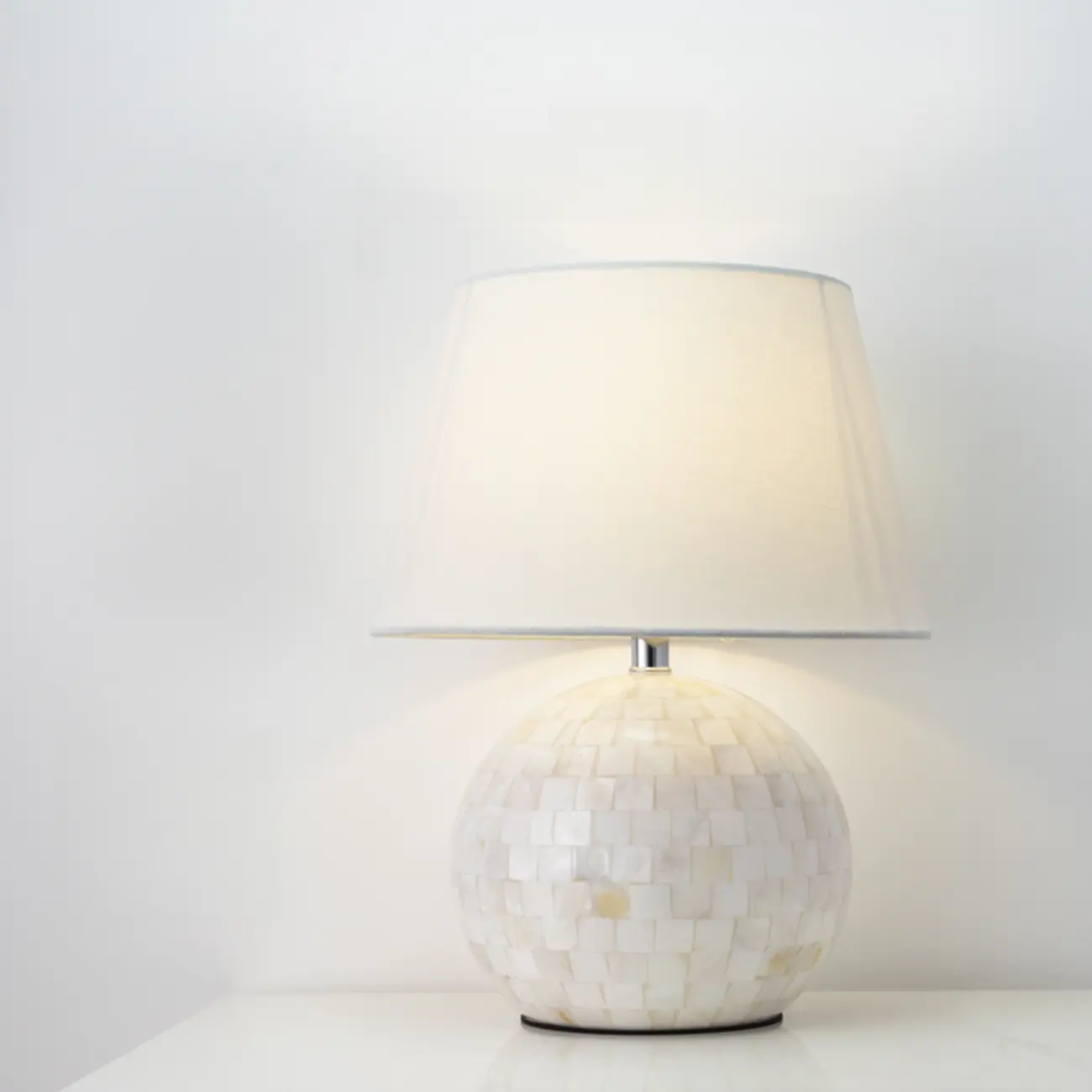 Modern Shell Table Lamp with Geometric Shade Image - 5 | homeyfad