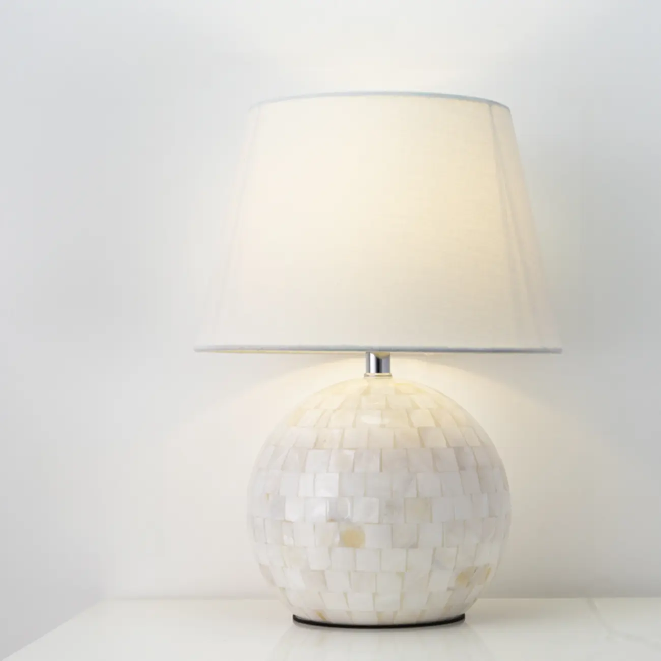Modern Shell Table Lamp with Geometric Shade Image - 7 | homeyfad