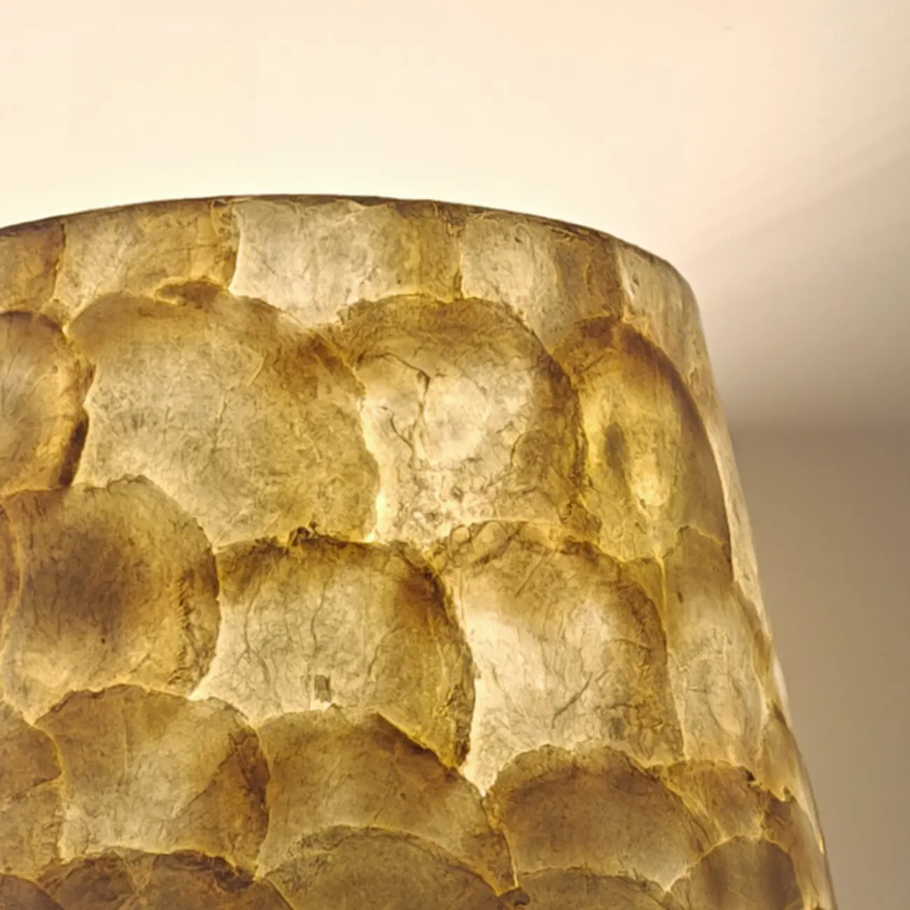 Modern Shell Table Lamp with Geometric Shade Image - 11 | homeyfad