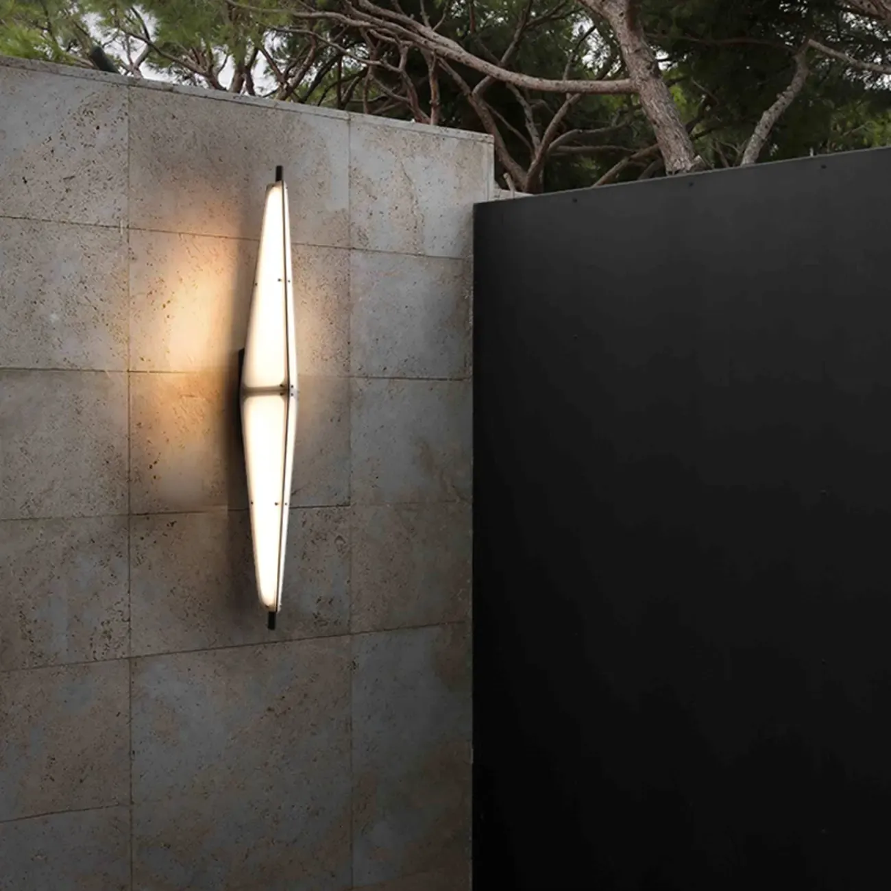 Modern Geometric White Acrylic LED Wall Sconce Image - 4