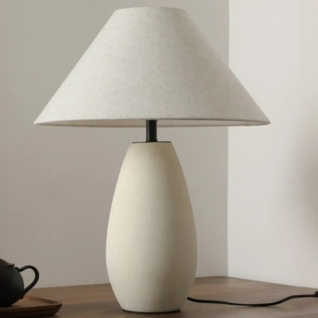 Elegant Ceramic Table Lamp with Fabric Shade Image - 1