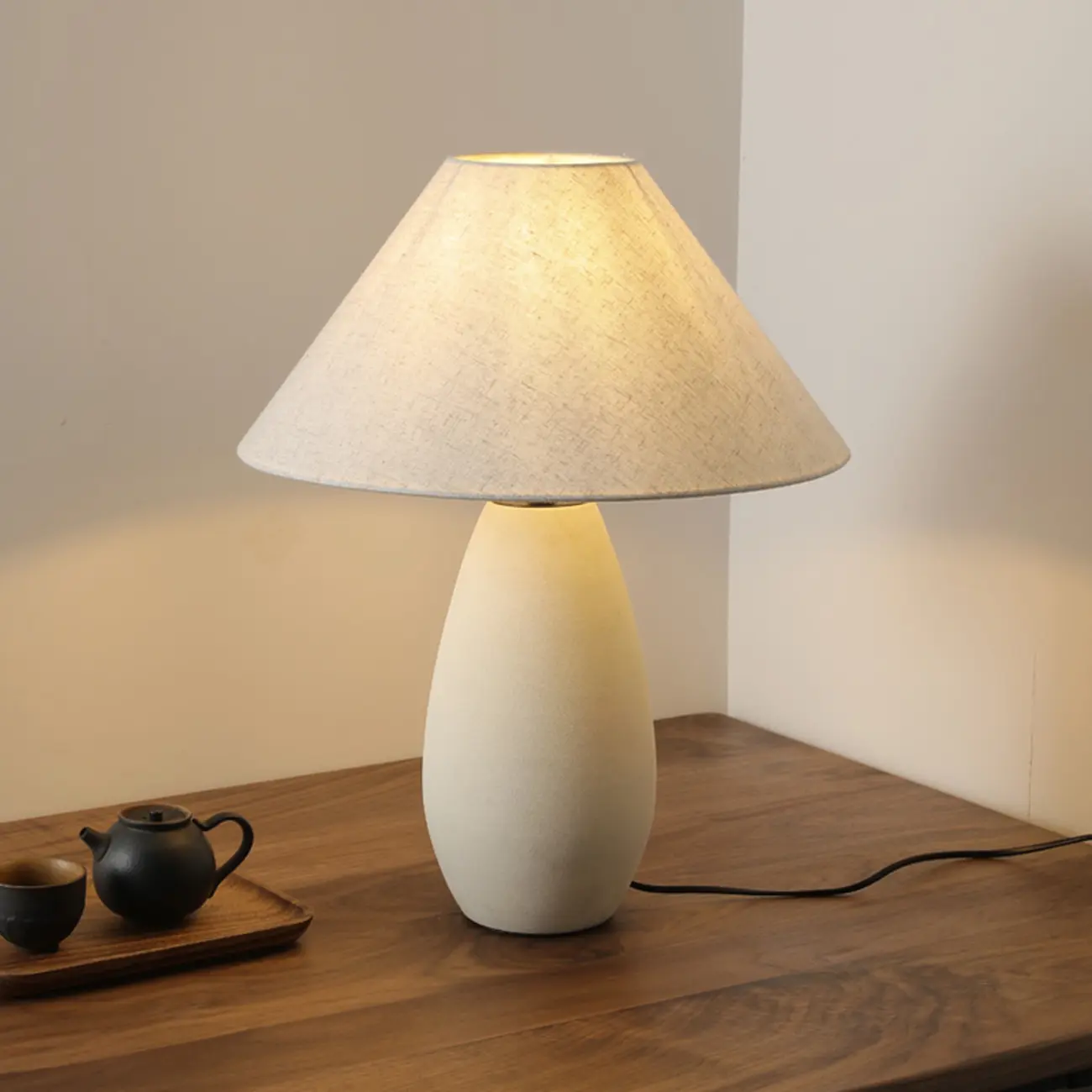 Elegant Ceramic Table Lamp with Fabric Shade Image - 3 | homeyfad