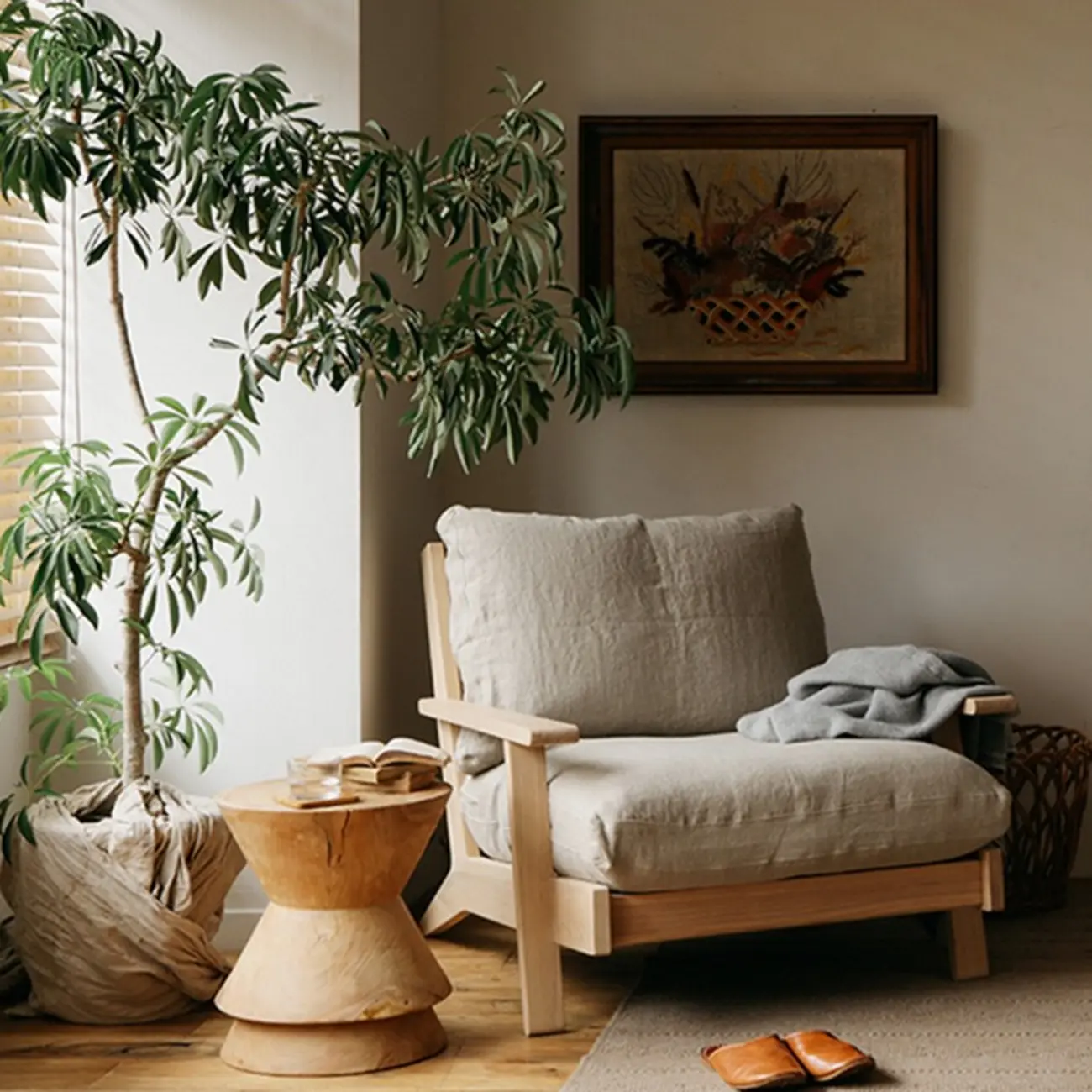 Small Round Modern Pine Wood Side Table with Drum Base Image - 4 | homeyfad