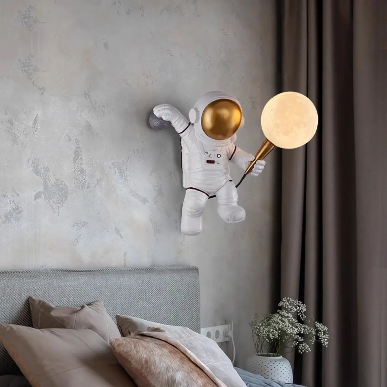 Modern Astronaut Resin Wall Light for Kid's Room Image - 1 | homeyfad