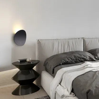 Modern Minimalist Metal Black White Wall Sconce Image - 3