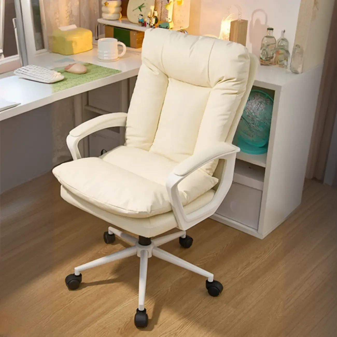 Trendy Cream Leather Padded Swivel Office Chair Image - 6