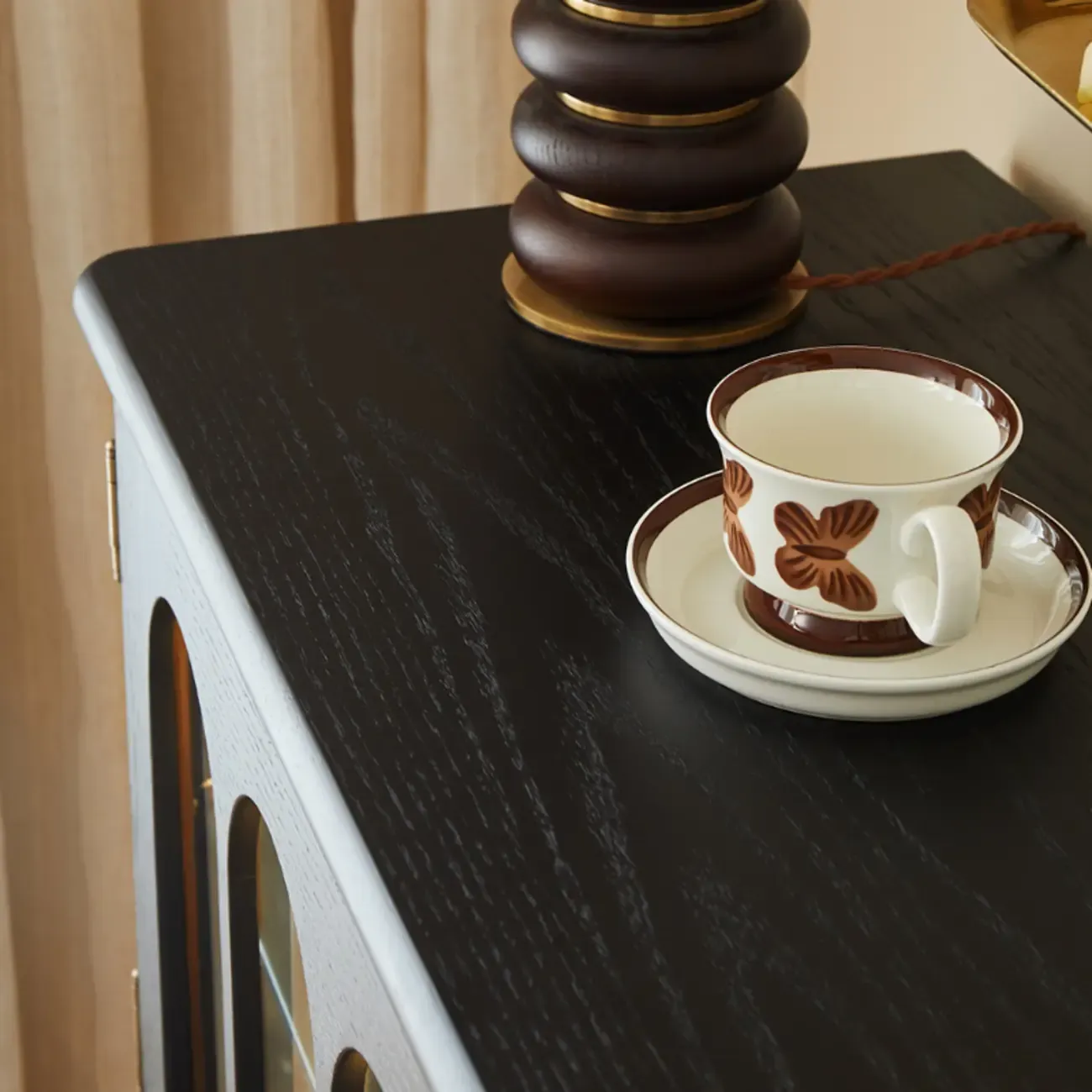 Nodic Wooden Glass Door Floor China Cabinet with Drawer Image - 13