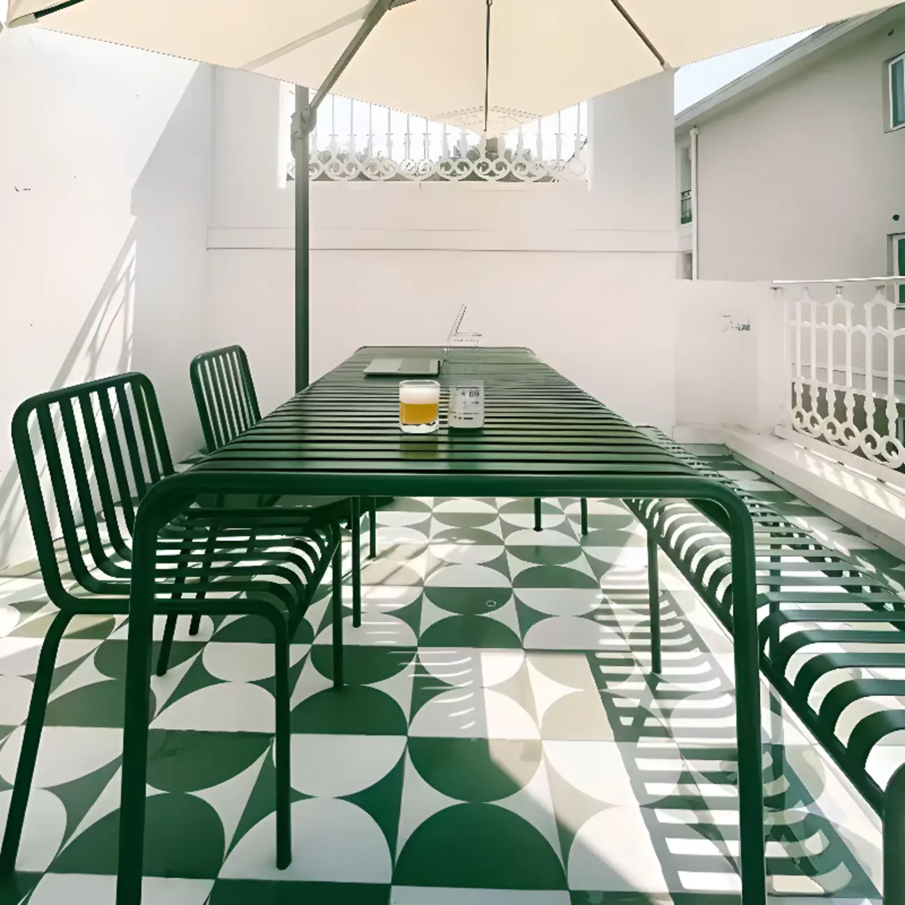 UV Resistant Dark Green Metal Slat Outdoor Dining Table Image - 2 | homeyfad