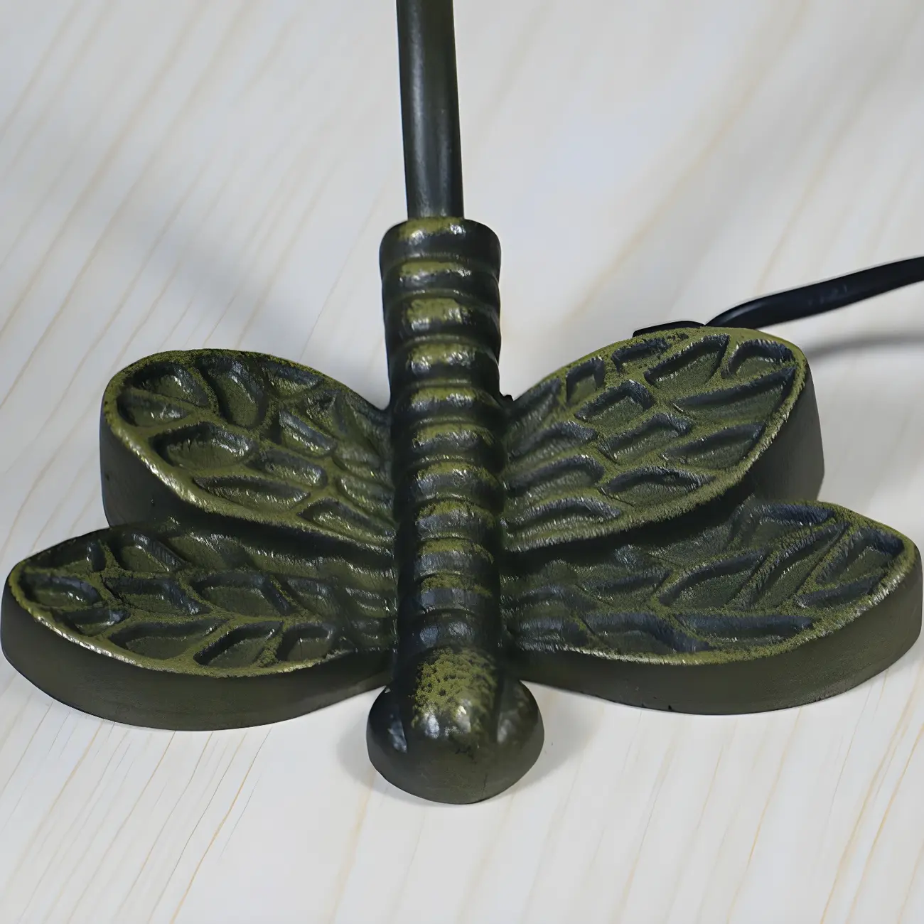 Vintage Dragonfly Pattern Stained Glass Banker Table Lamp Image - 13 | homeyfad