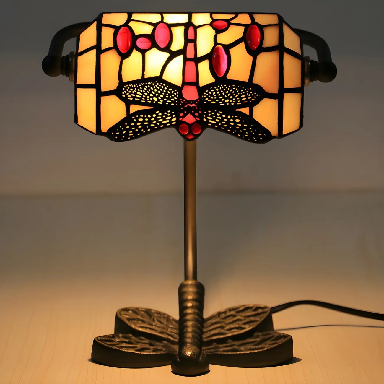 Vintage Dragonfly Pattern Stained Glass Banker Table Lamp Image - 7 | homeyfad