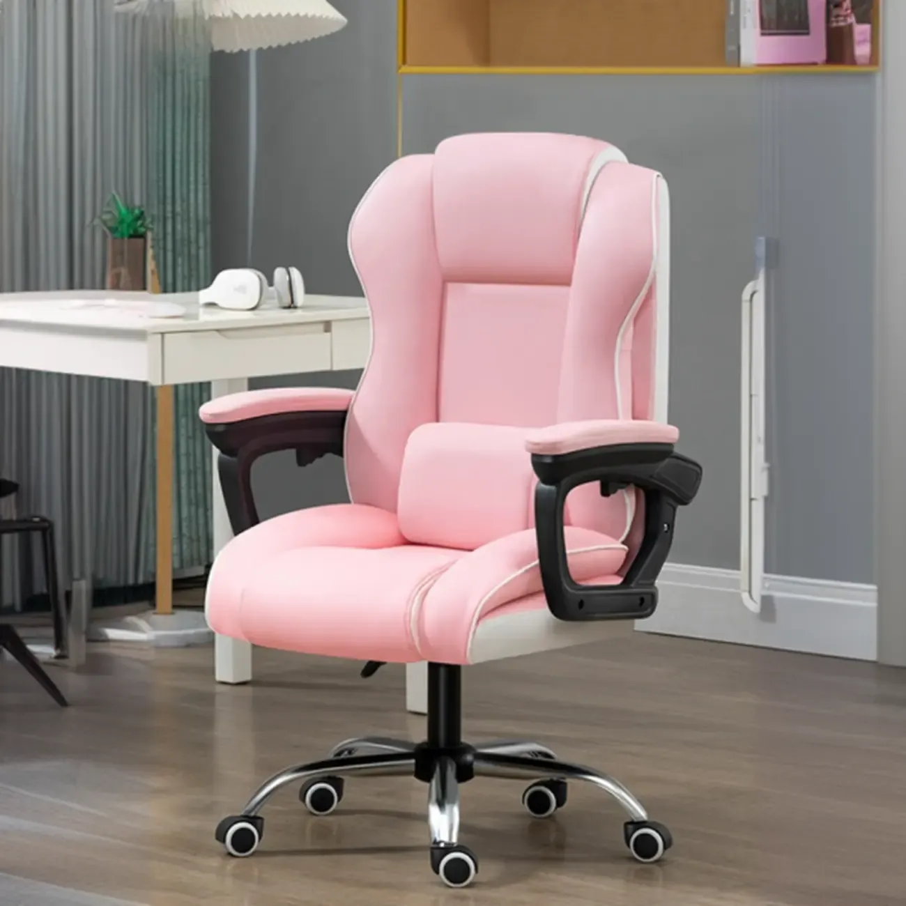 Modern Leather Ergonomic Swivel Office Chair Image - 4