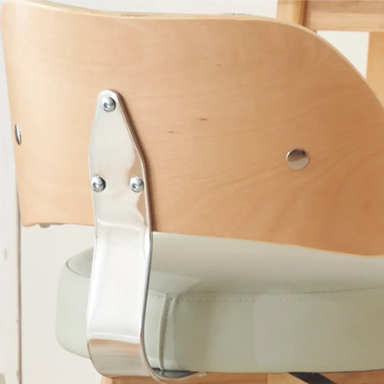 Natural Wood Round Leather Swivel Bar Stools Image - 18