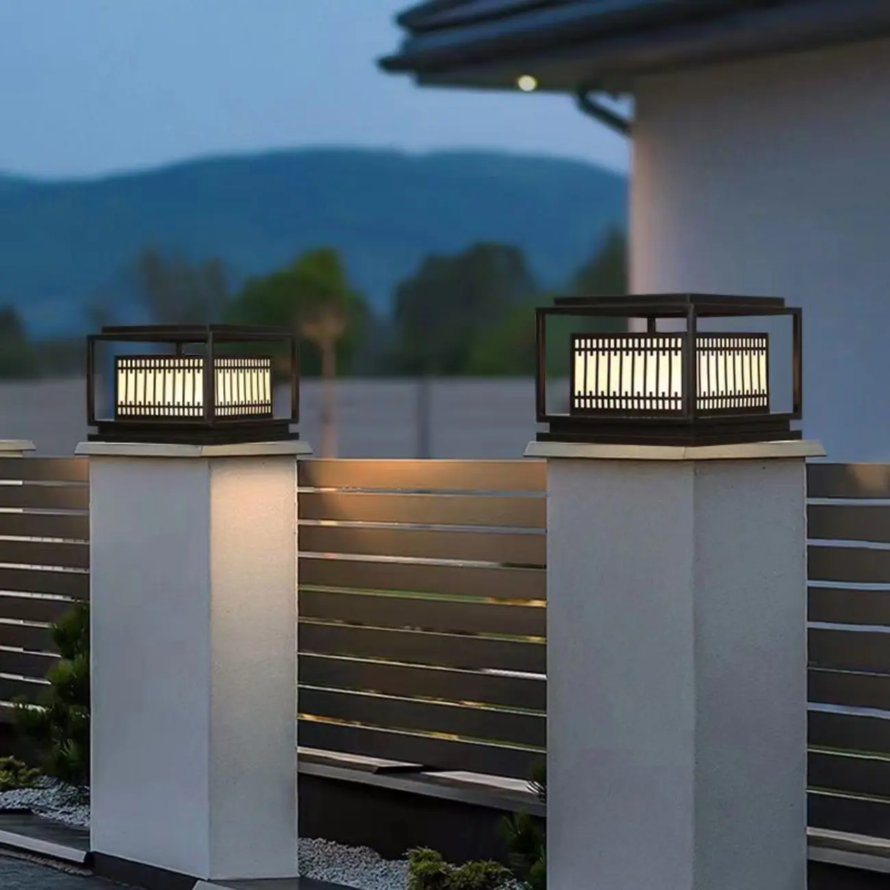 Solar Modern Simple Black Grid Outdoor Post Lights | homeyfad