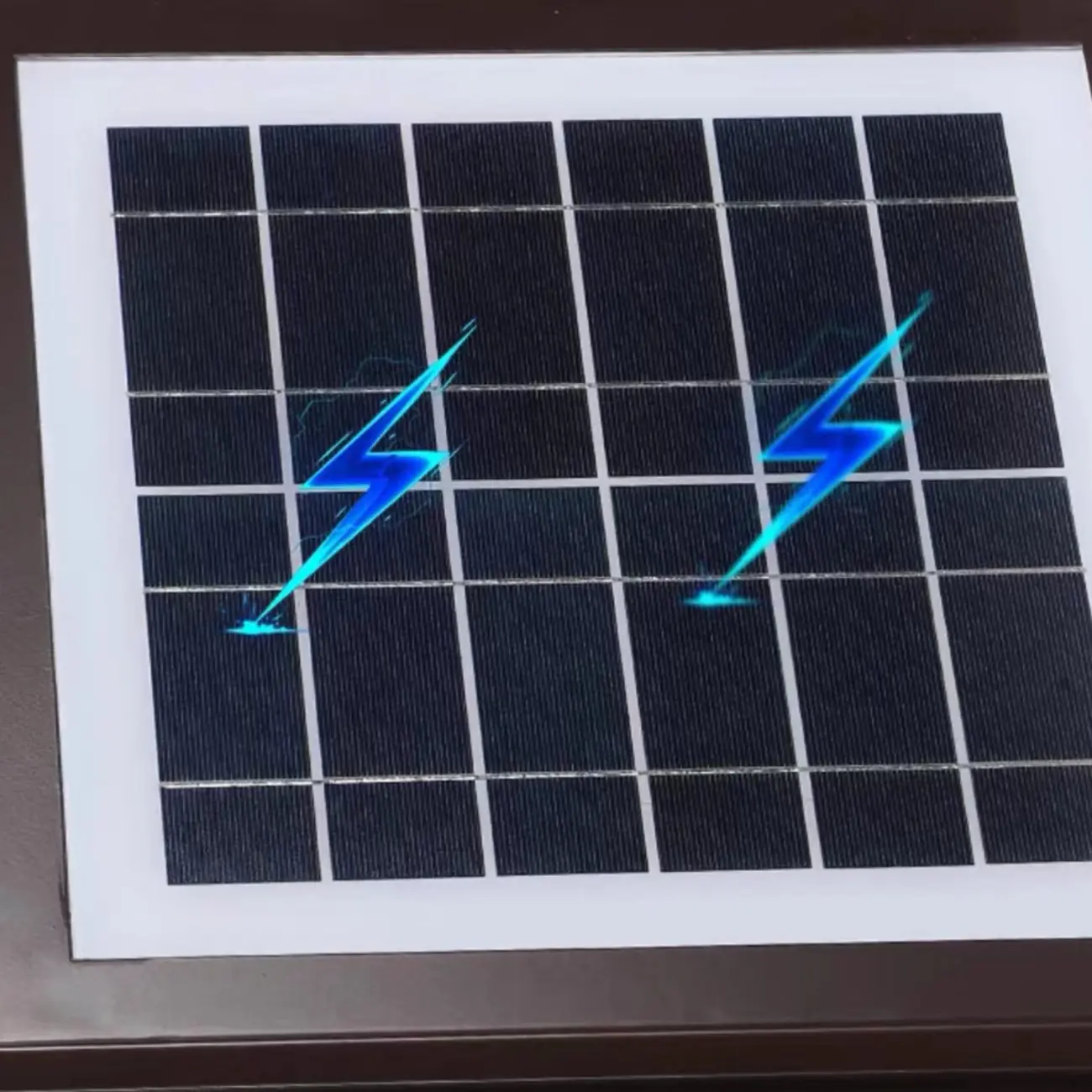 Solar Modern Simple Black Grid Outdoor Post Lights | homeyfad