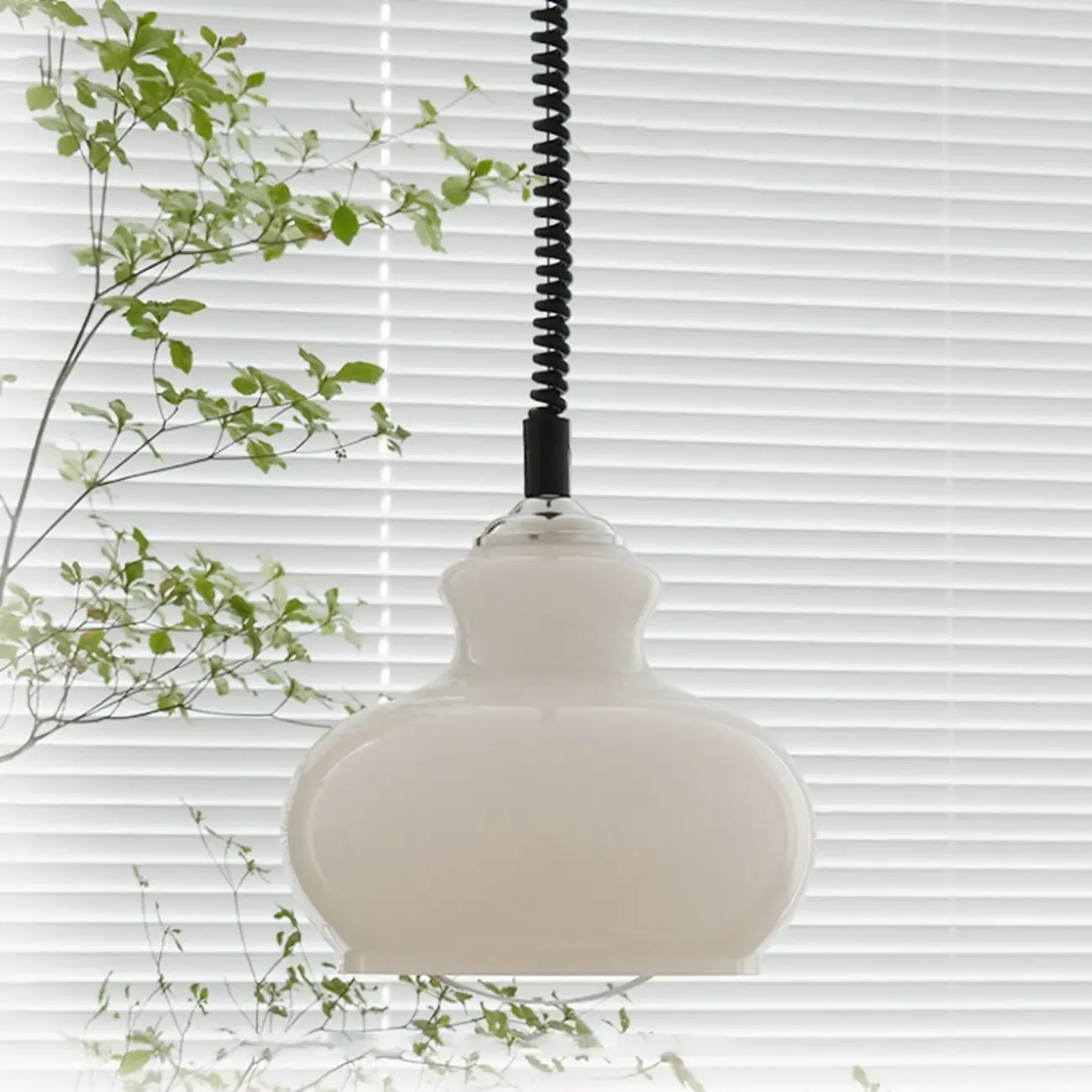 Modern Green Glass Adjustable Kitchen Pendant Lighting Image - 9