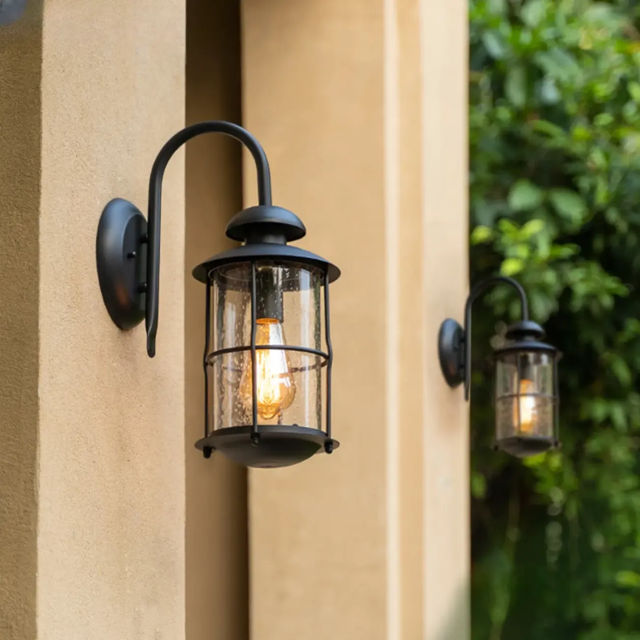 Industrial Black Metal Glass Outdoor Wall Lantern Light  Image - 8