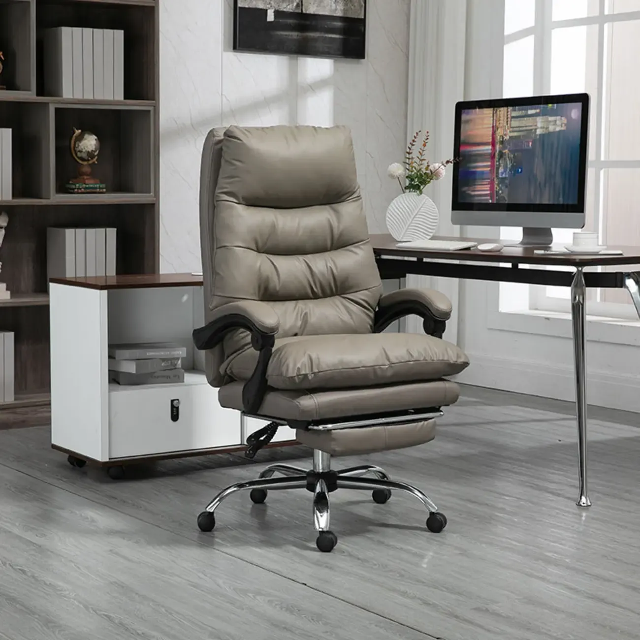 Reclining Black Leather Upholstered Office Chair Image - 5