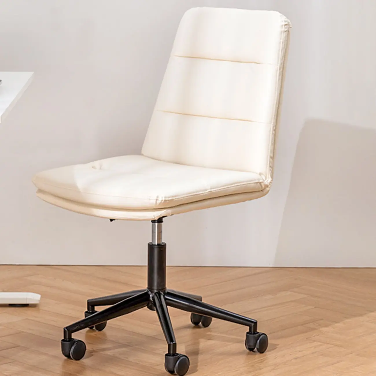 Elegant White Leather Ergonomic Swivel Office Chair Image - 12 | homeyfad
