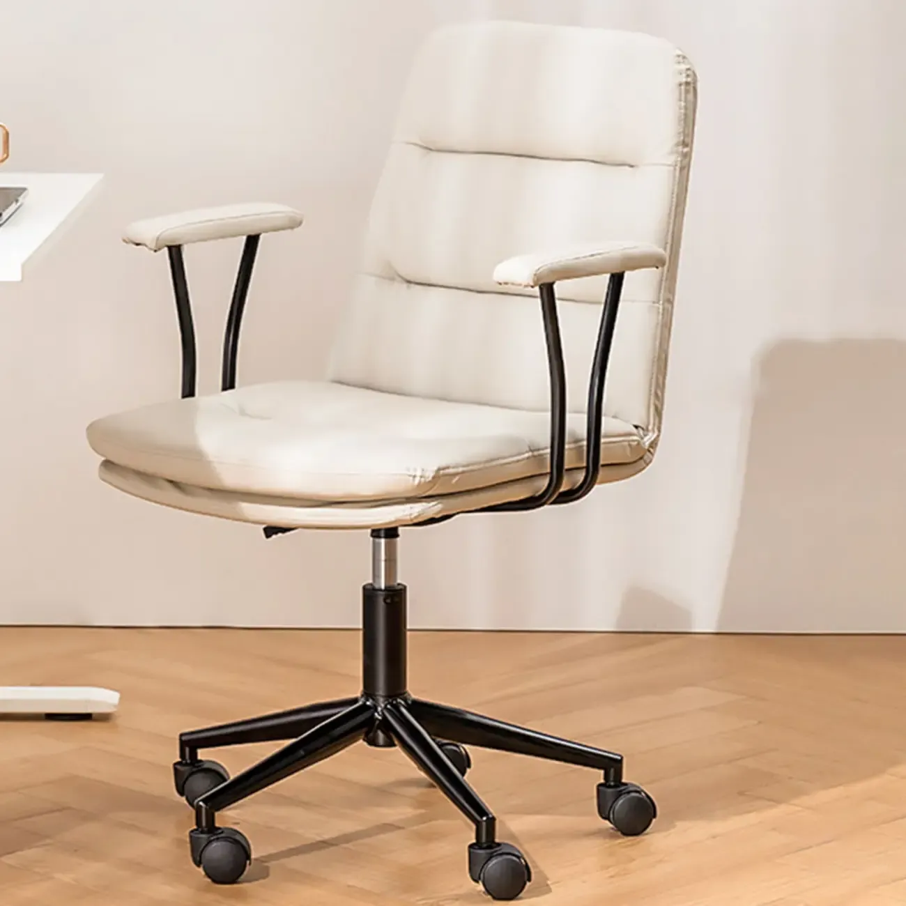 Elegant White Leather Ergonomic Swivel Office Chair Image - 24