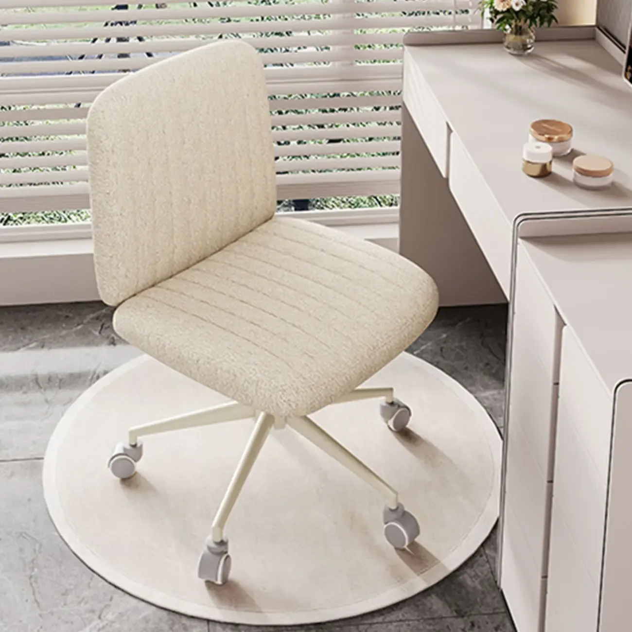 Simple White Leather Swivel Office Chair Image - 5